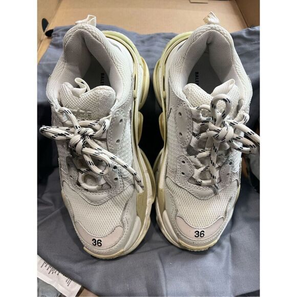 ✨CLOSET PURGE✨ Balenciaga triple s women’s sneaker EU36 US6 - Picture 10 of 11